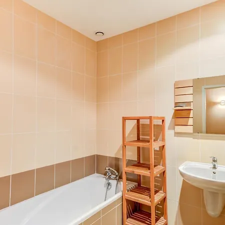 Magnolia Domaine Cap De Coste