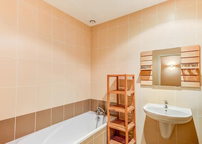 Magnolia Domaine Cap De Coste