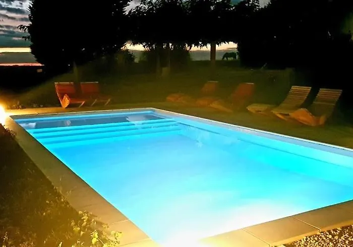 Magnolia Domaine Cap De Coste